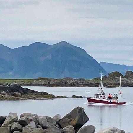 Laukvik Suites Eksteriør bilde