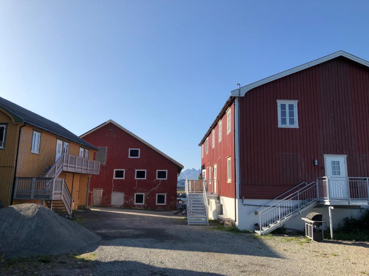 Laukvik Suites Eksteriør bilde