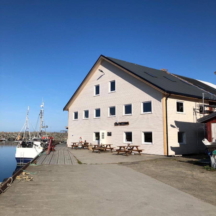 Laukvik Suites Eksteriør bilde