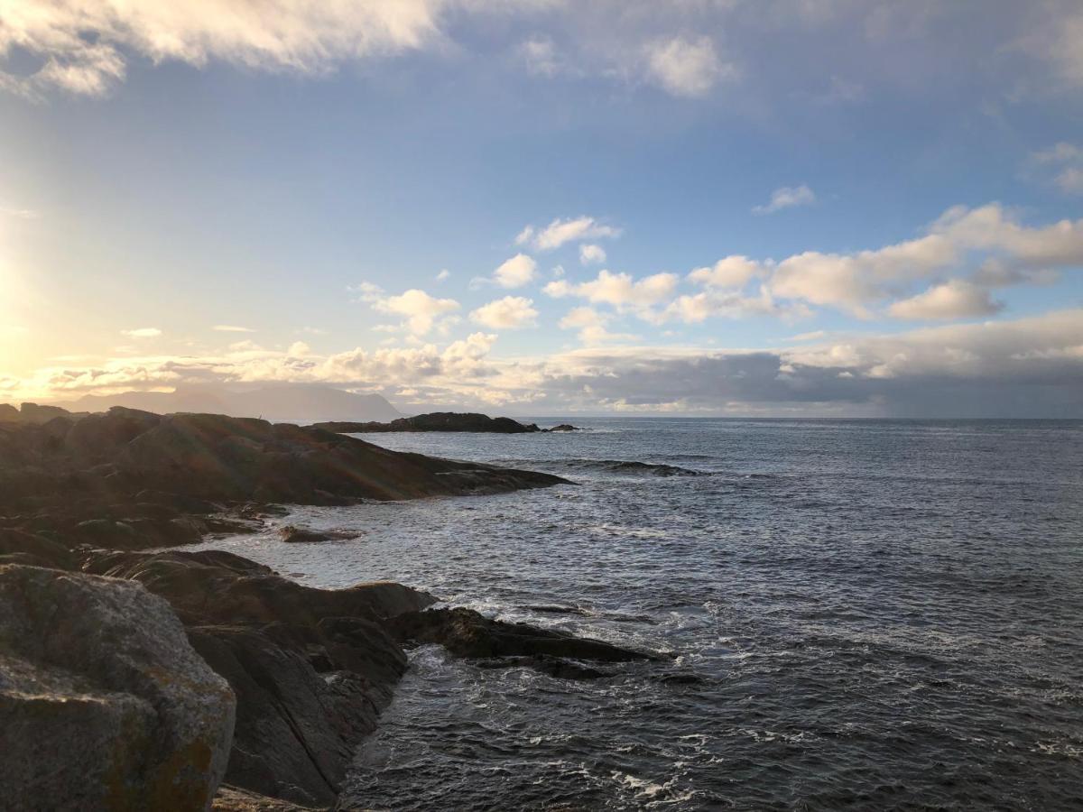 Laukvik Suites Eksteriør bilde
